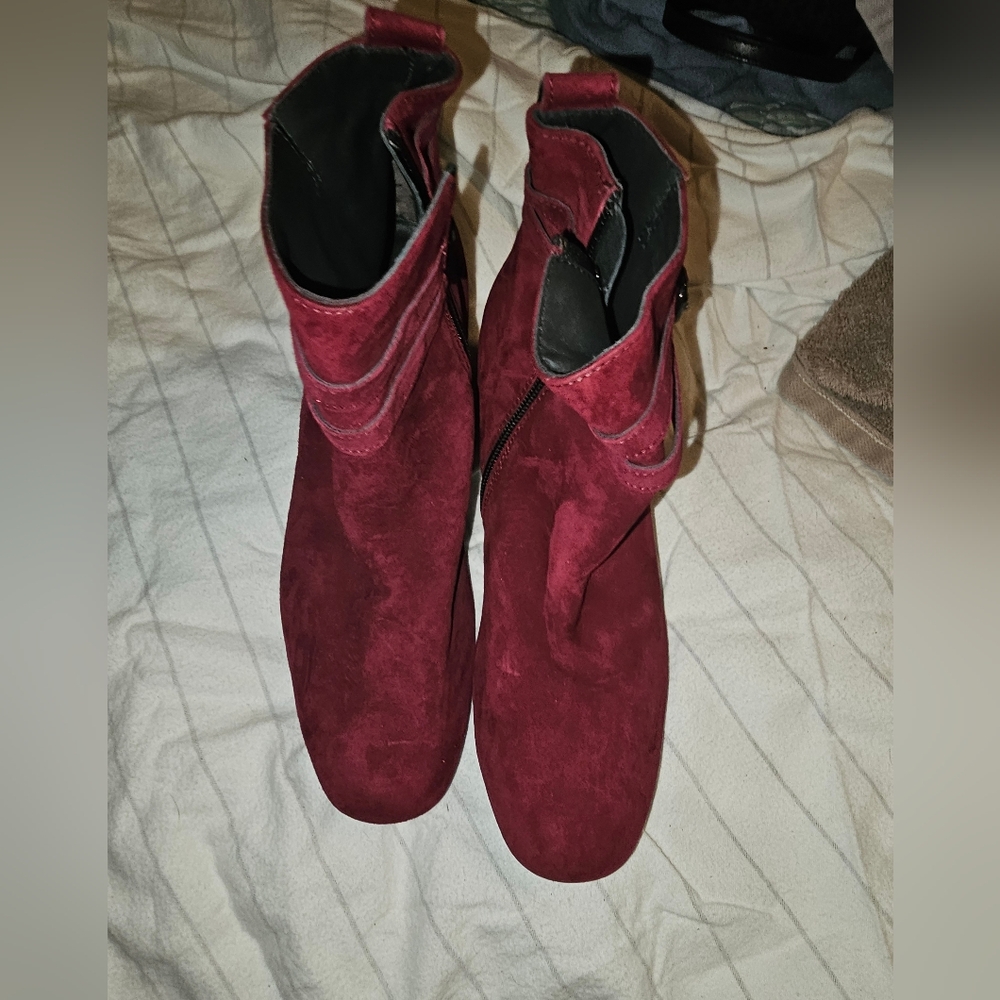 Elegant Red Women's Boots